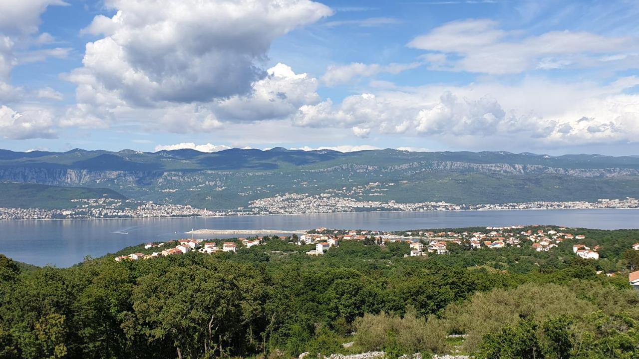 Apartments Olivia & Navy, Silo Екстериор снимка