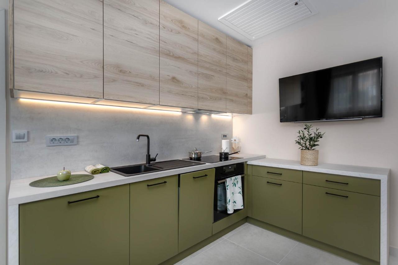 Apartments Olivia & Navy, Silo Екстериор снимка